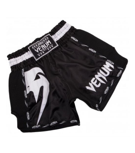 Шорты VENUM GIANT MUAY THAI SHORTS - BLACK/WHITE Шорты VENUM GIANT MUAY THAI SHORTS - BLACK/WHITE